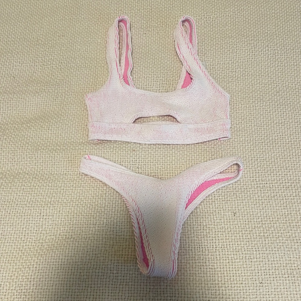 Bond-Eye Bikini OS
